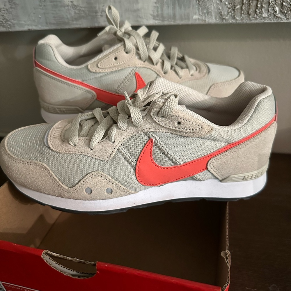 Nike Venture Runner